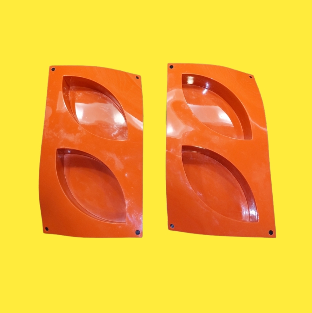 Silicone baking mold leaf shape